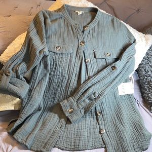 NWT a.n.a army green top